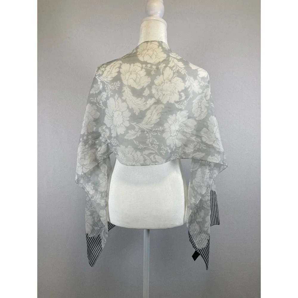 Elegant‎ Floral Damask Made in Italy Womens OS Grey White Striped Border Scarf
